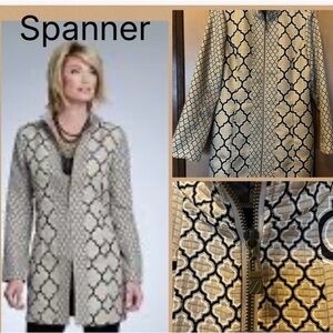 SPANNER Cream and Black Geometric Trench Coat